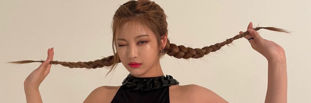 _melllllly's profile banner image