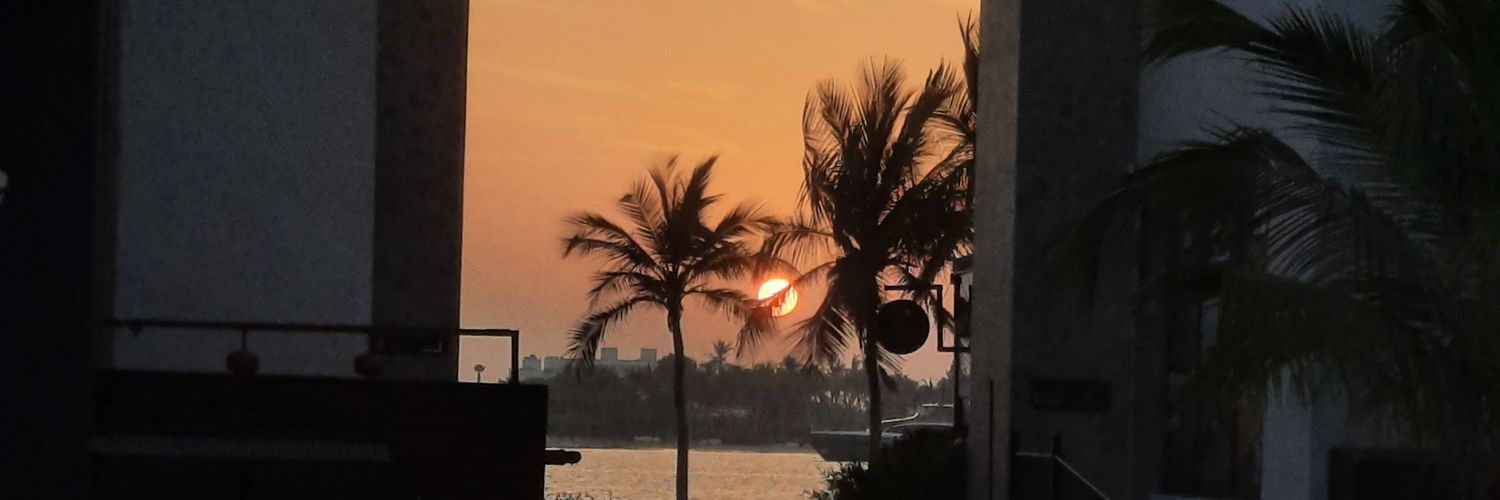 f_w02's profile banner image