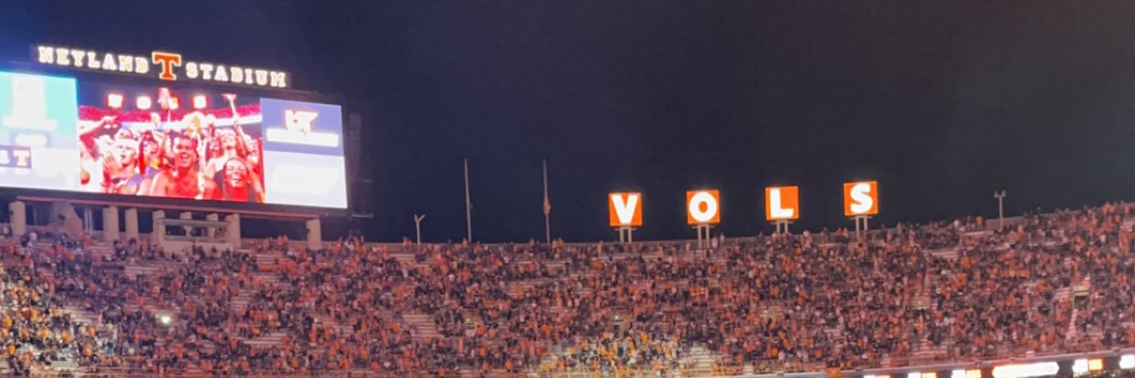 cj_ay14's profile banner image