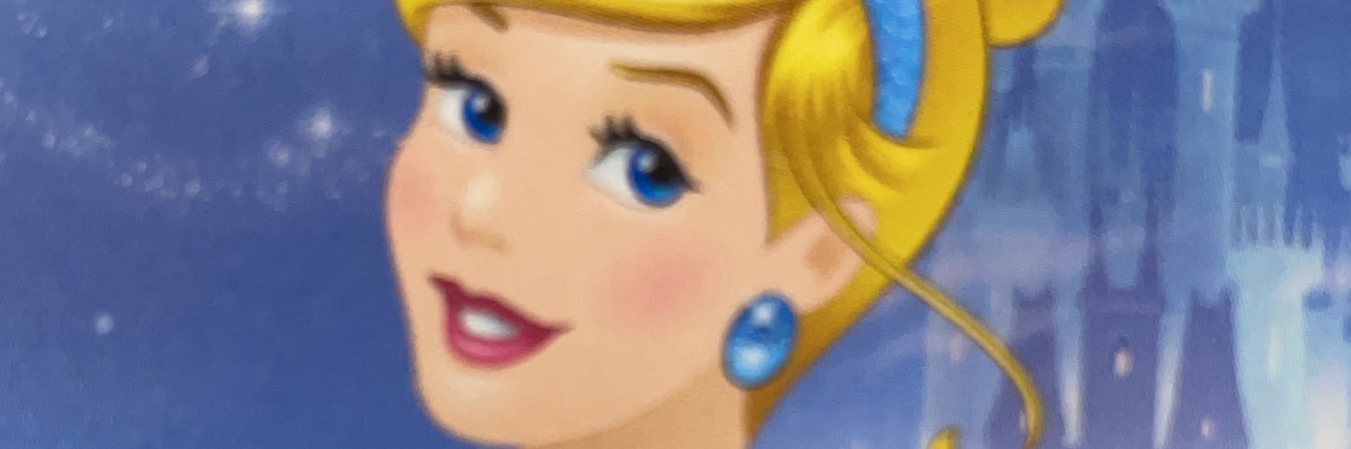 yihsso's profile banner image
