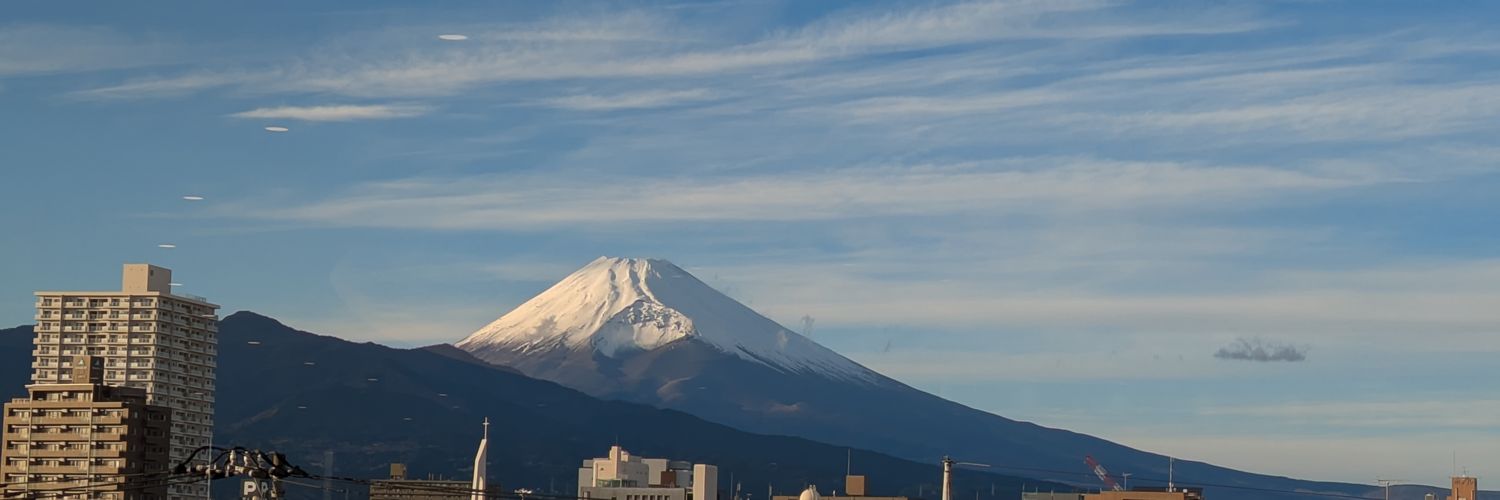 maimaiht's profile banner image