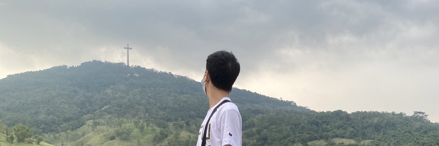 rechoplays's profile banner image