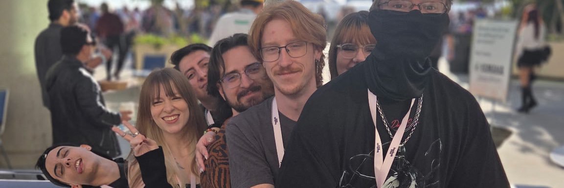 Sidoneee ✨muscle mommy✨ banner