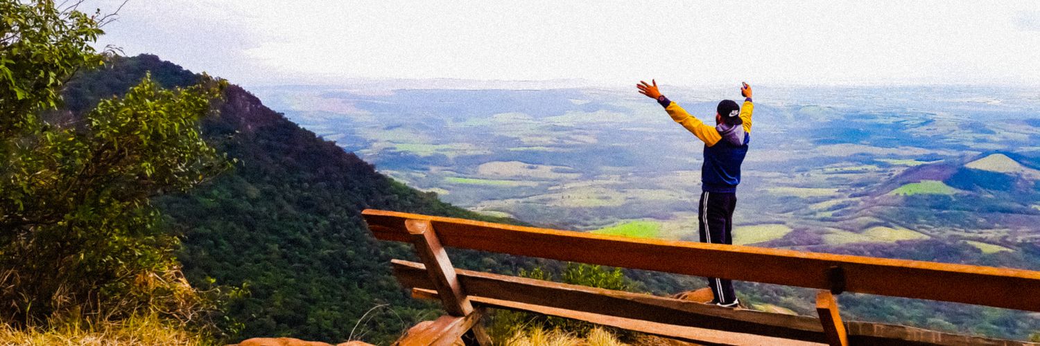 Hugo Ferreira banner