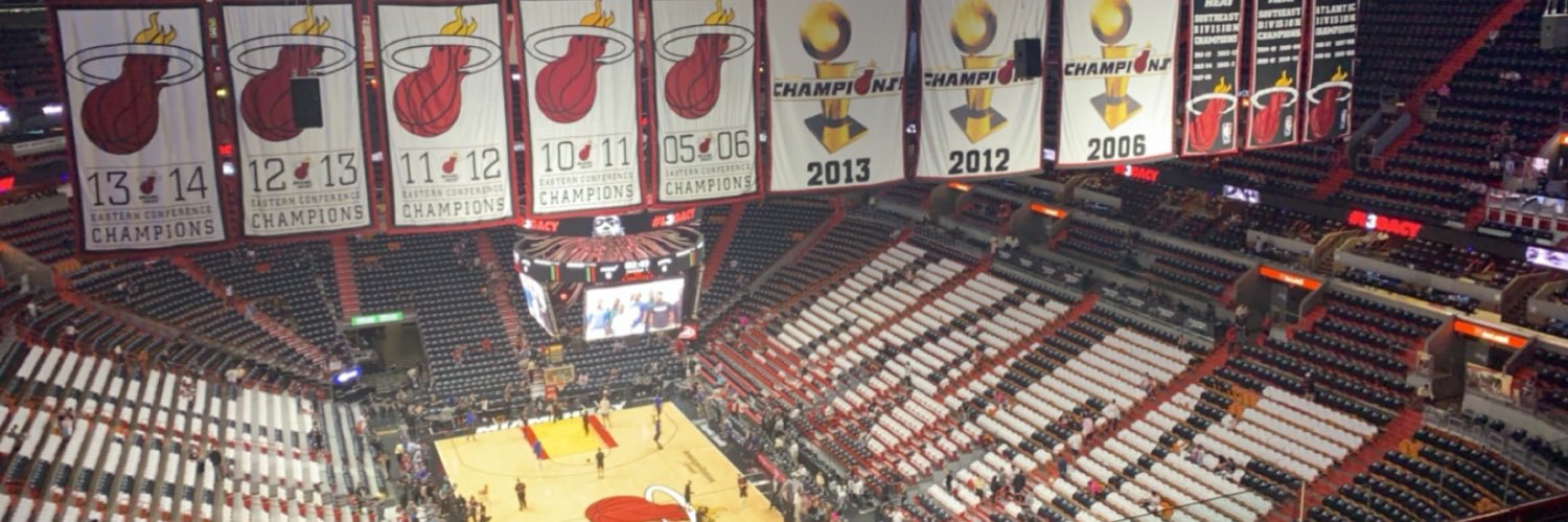 Red Auerblack 🧸 banner