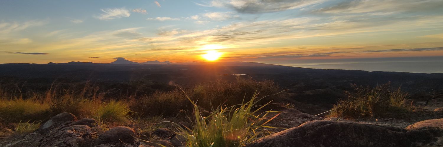 manujacinto's profile banner image