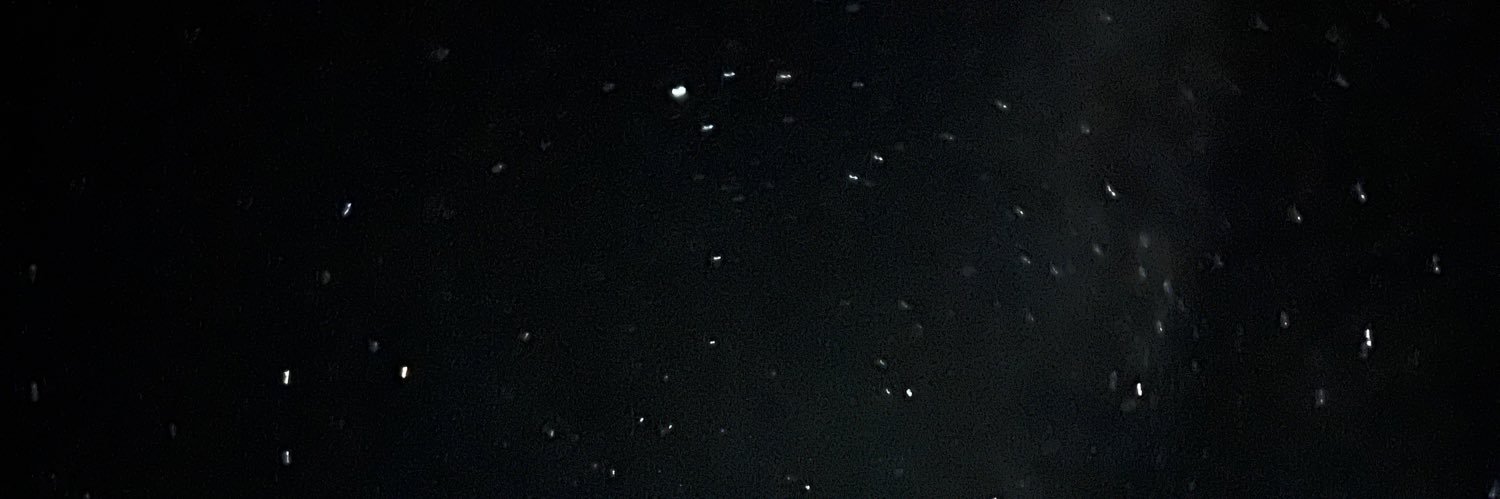 me's banner