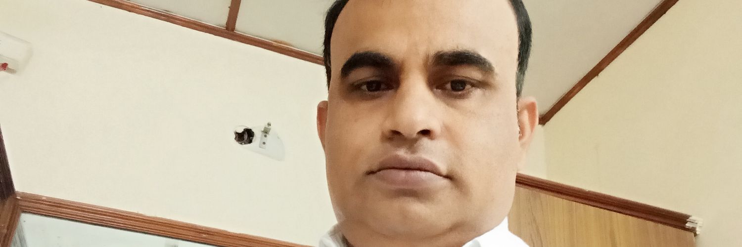 Vinod Kumar Jha: Romantic शायर banner
