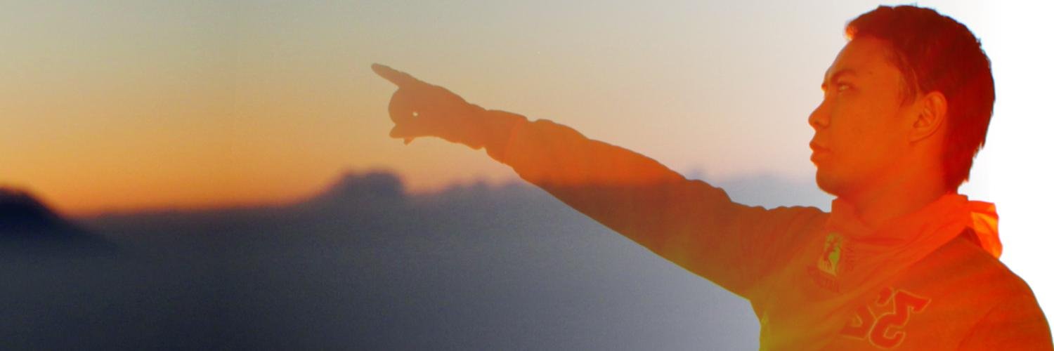 zhen_mubarak's profile banner image