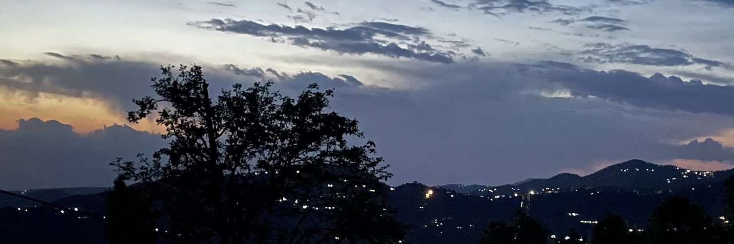 keIIykapoor's profile banner image