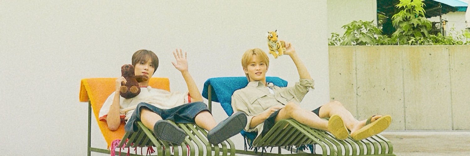 tan 𐙚 banner