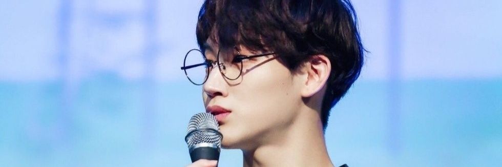 บี banner