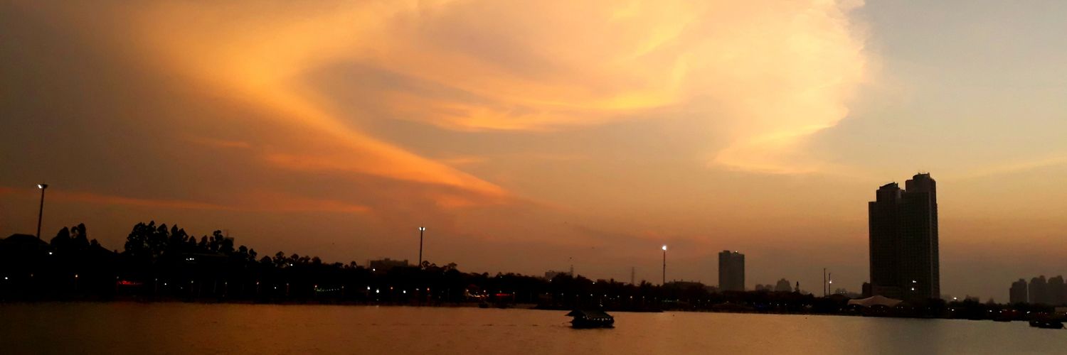 vikafoni's profile banner image