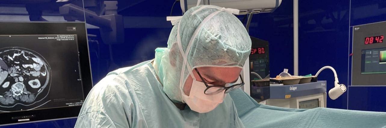 surgeryholic's profile banner image