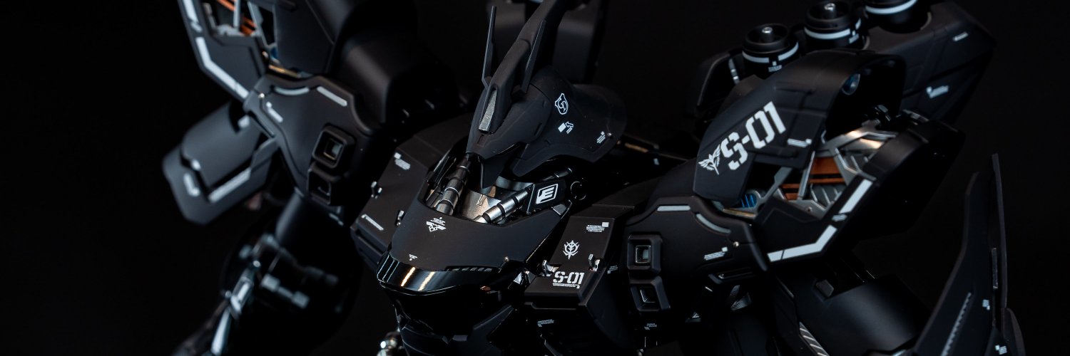 frostedsnow's profile banner image
