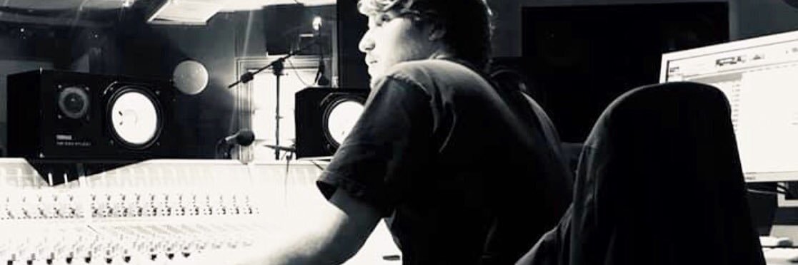 AlexQuinn_AQ's profile banner image