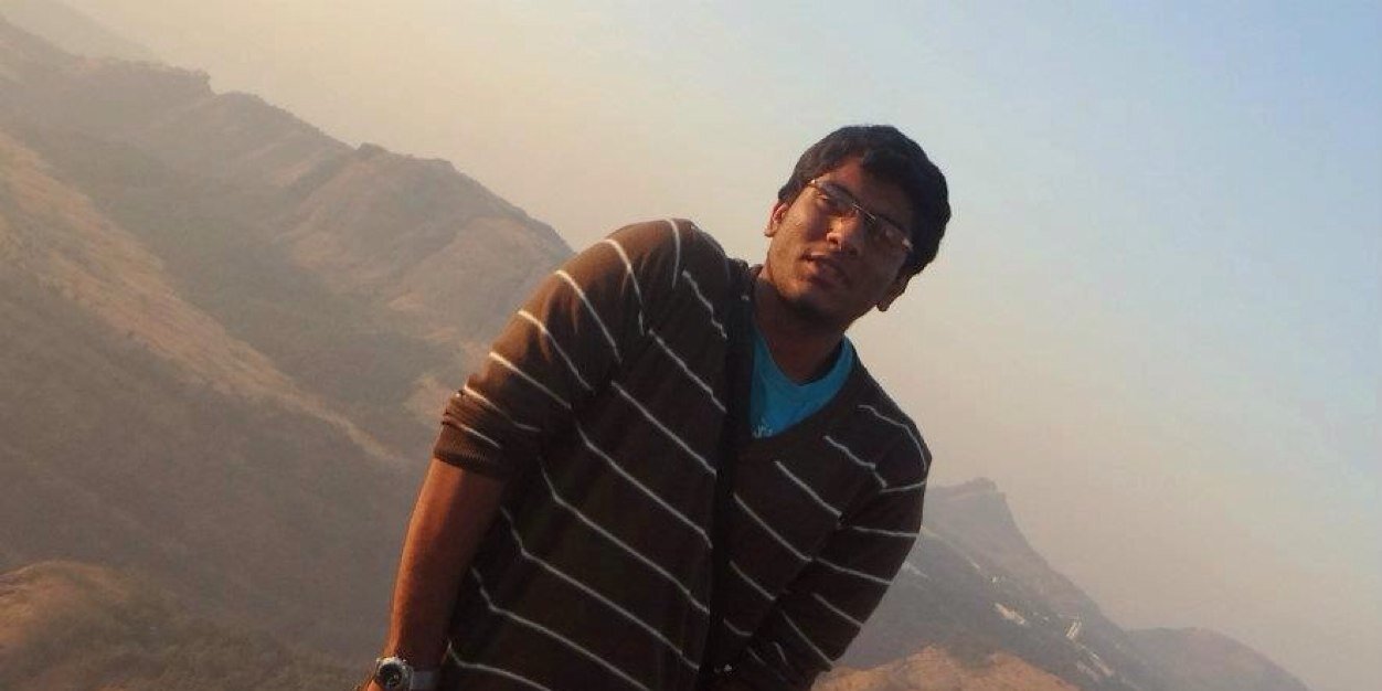 warun4's profile banner image