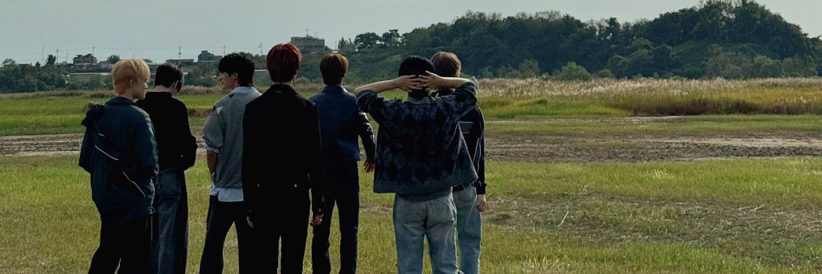 eka🎀 logged out banner