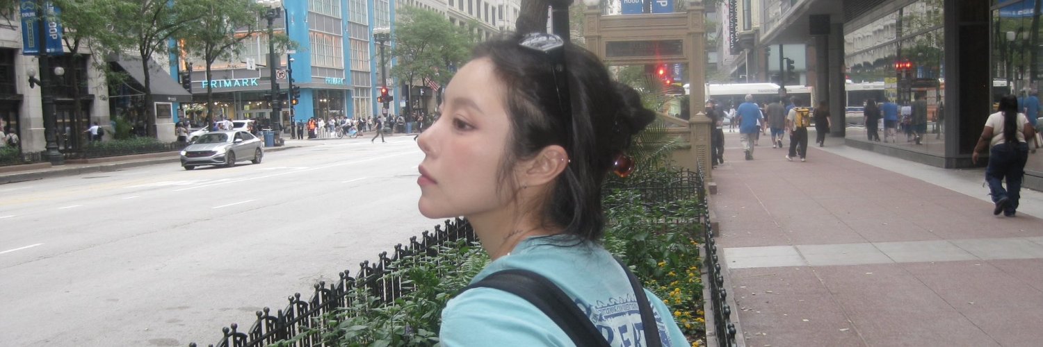 janheeinie's profile banner image