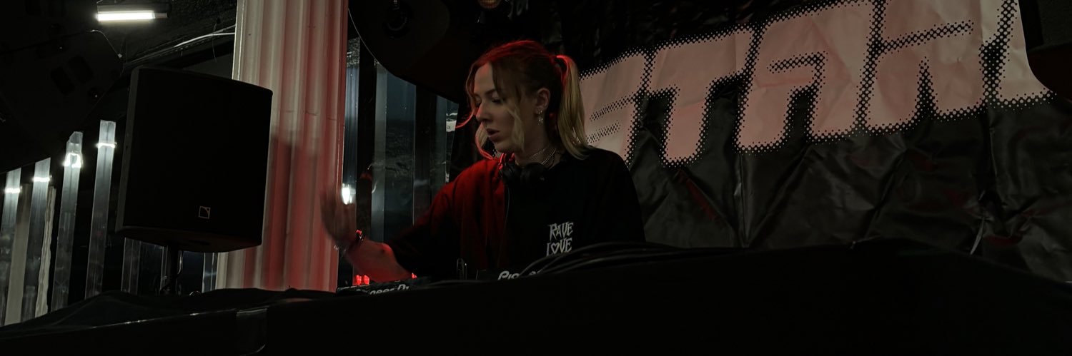 lleplb's profile banner image