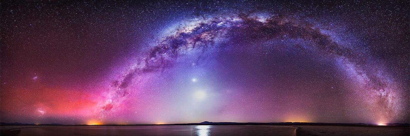 Alex Нeadliner banner