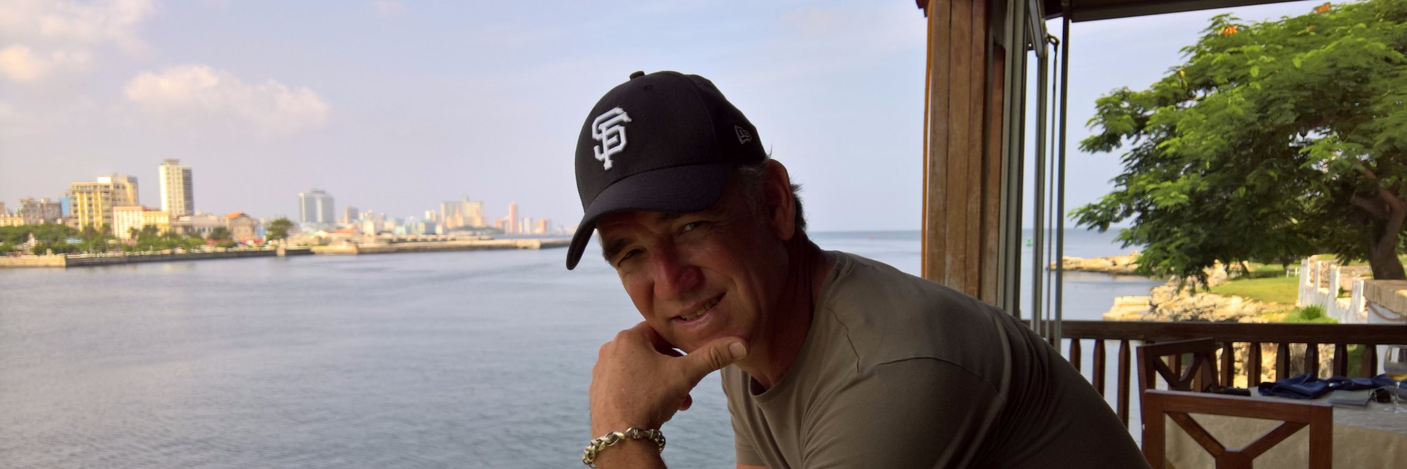 tonsonlo's profile banner image