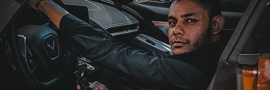 Yohan🌋🐺 banner