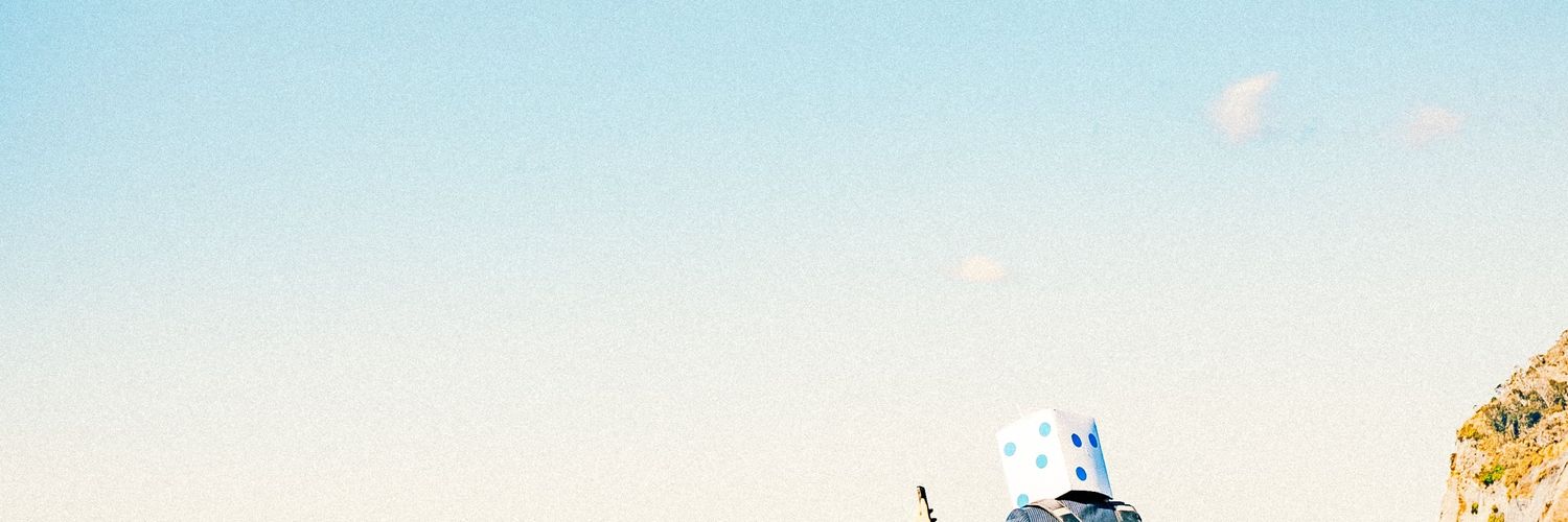 なの banner