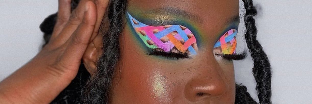 Shanel cosmetics 🇩🇲 banner