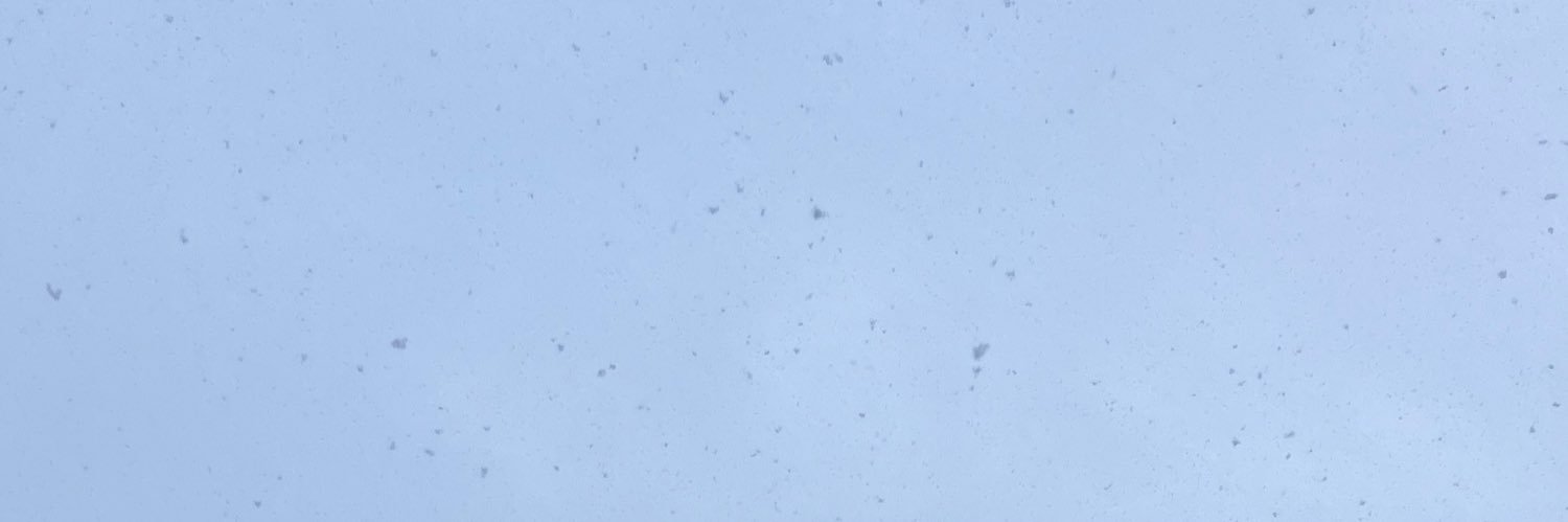 nadenade01's profile banner image