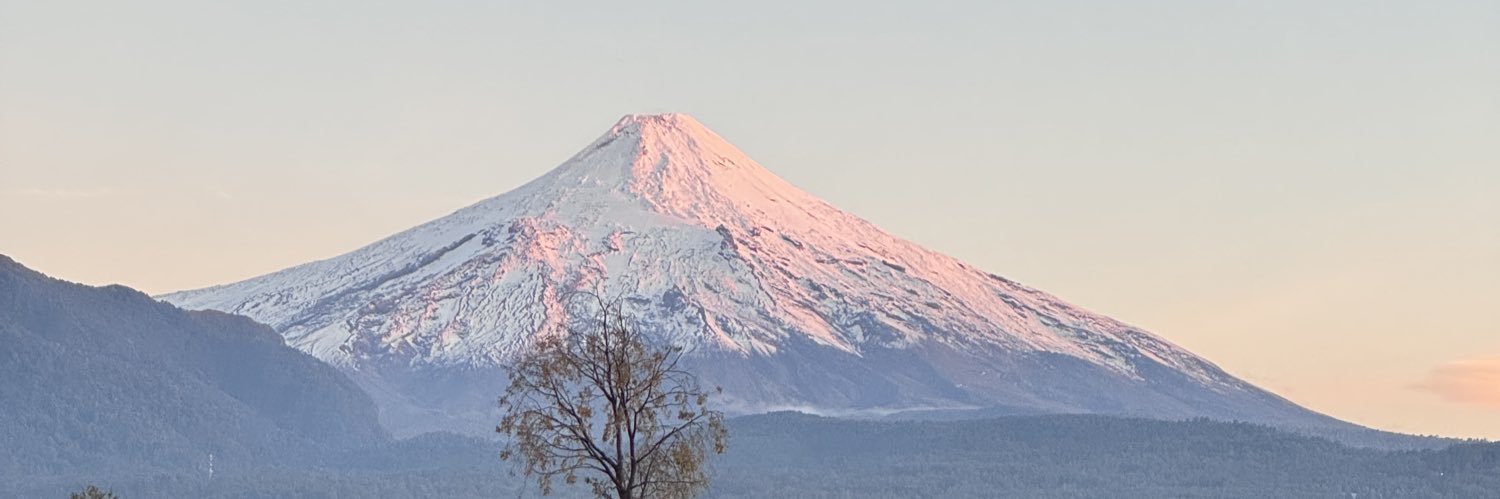 eserusinski's profile banner image
