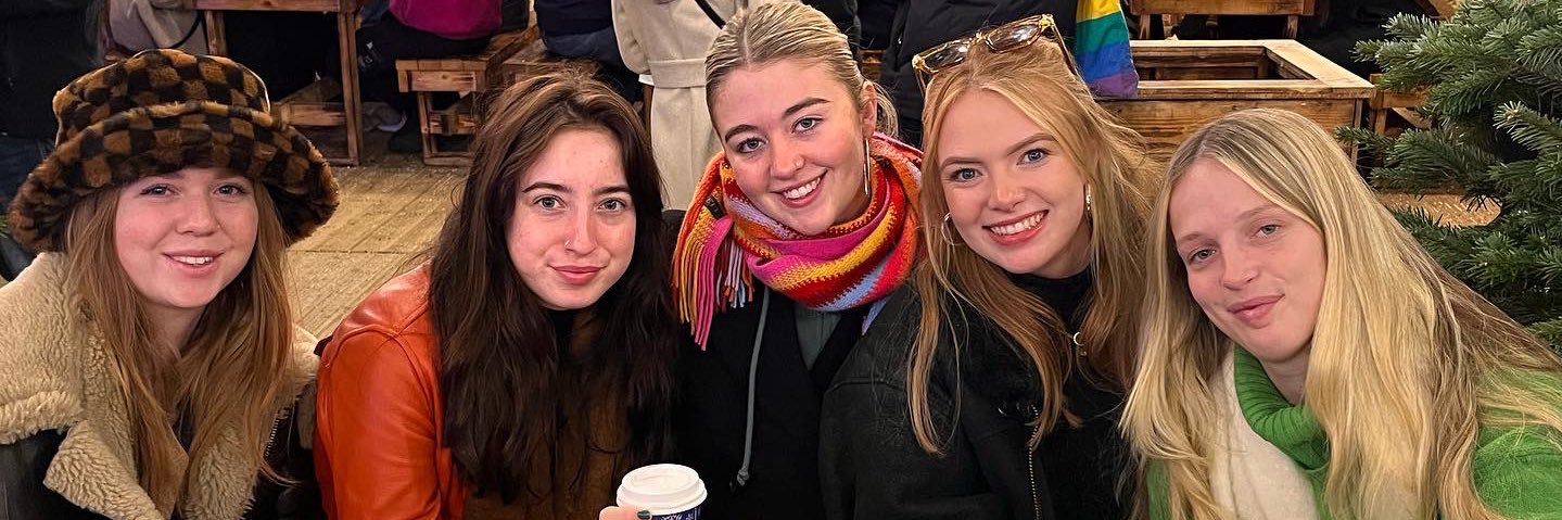 rosieevans16's profile banner image