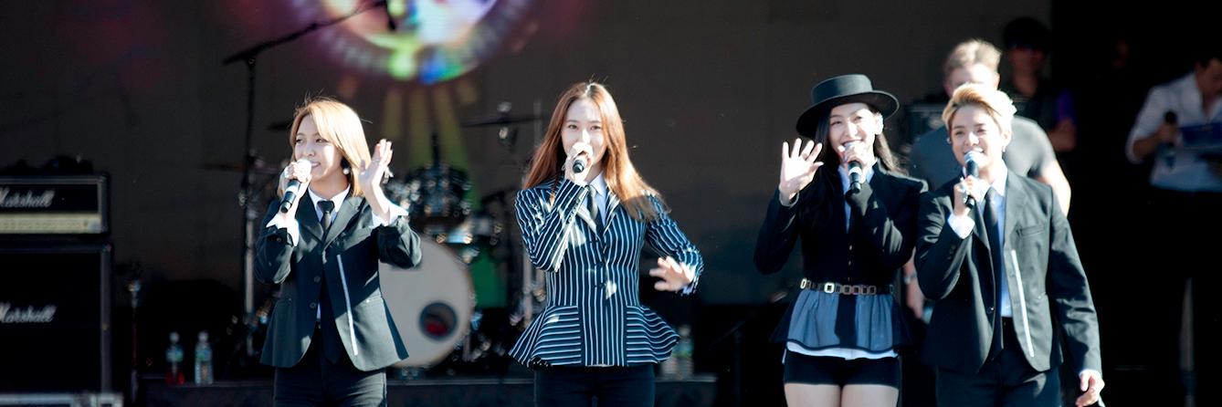 kunniejung's profile banner image
