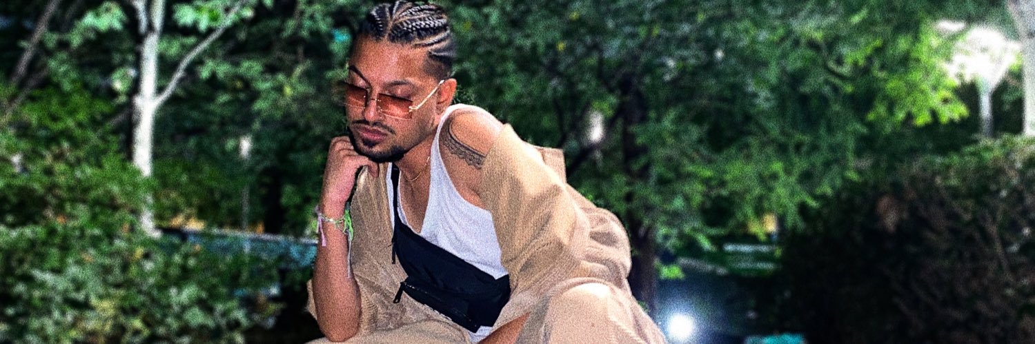 Originallydee's profile banner image