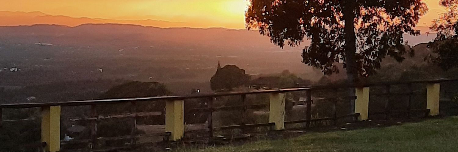 eughenillo's profile banner image