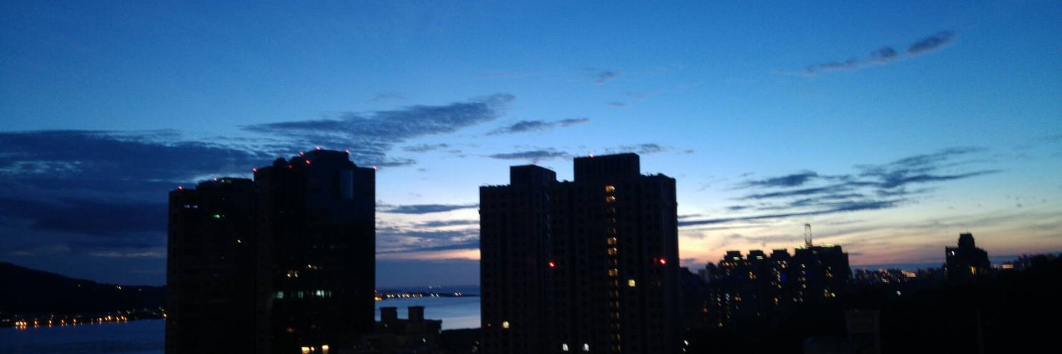 陰天☁️女孩 banner