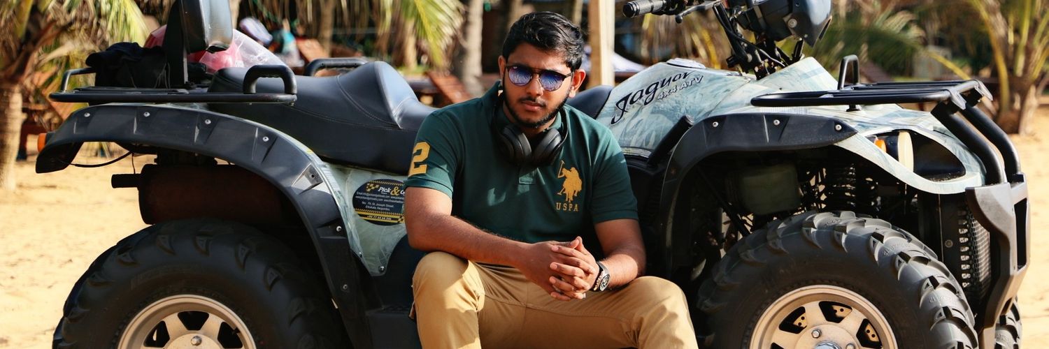 Azmy77121467's profile banner image