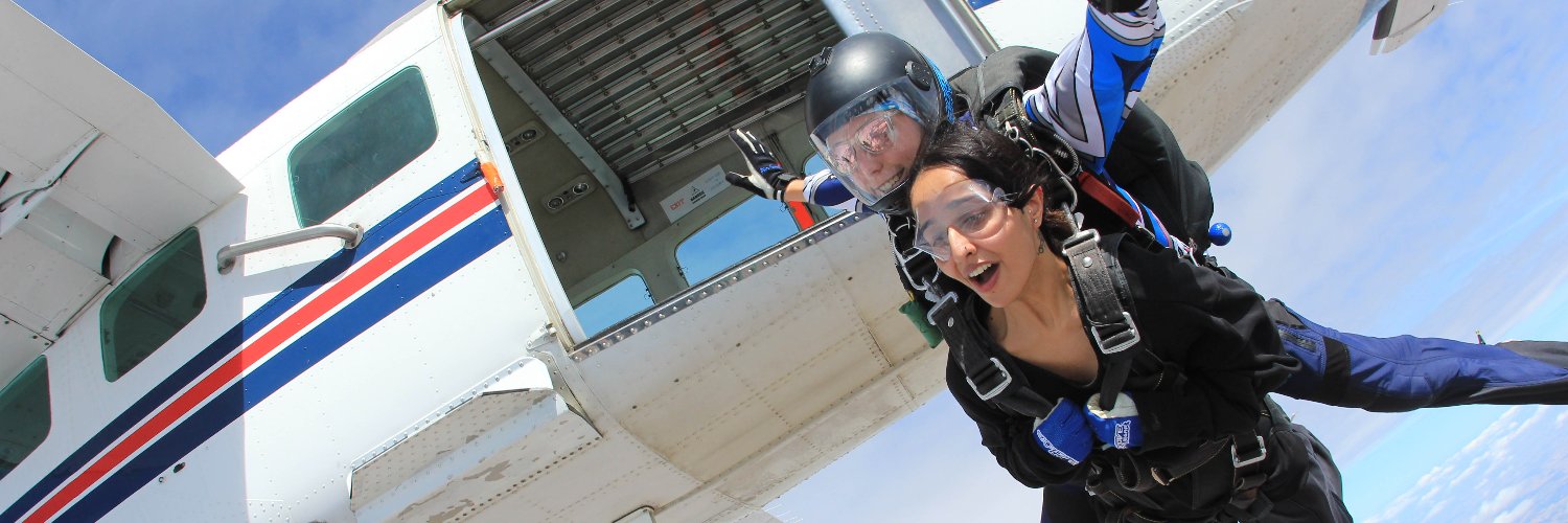 Skydive Langar banner