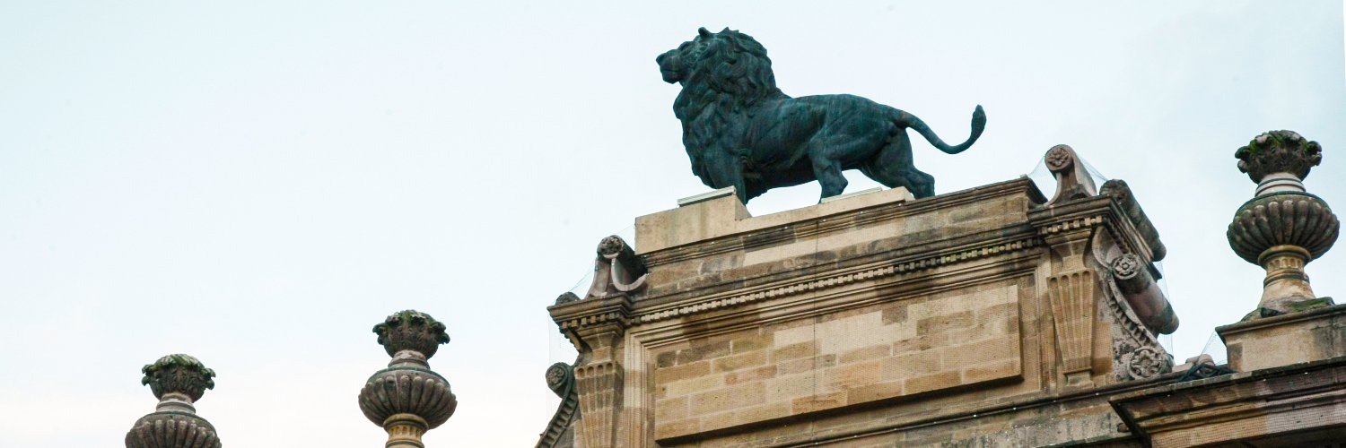 Luis Castañeda banner