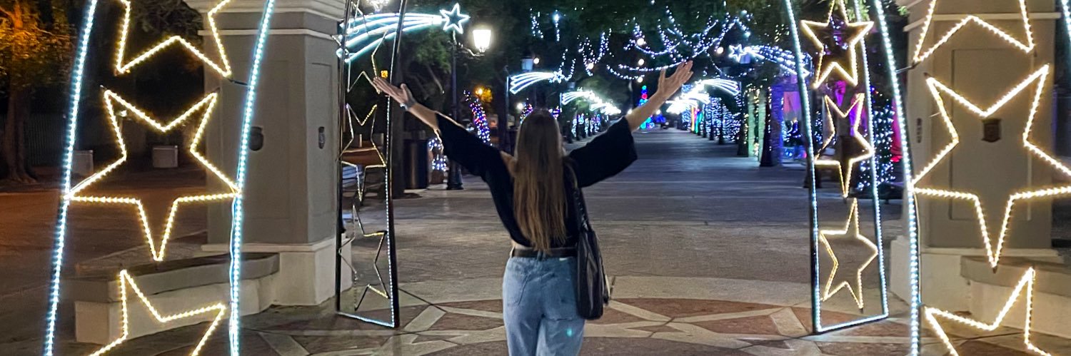 yaslineb's profile banner image