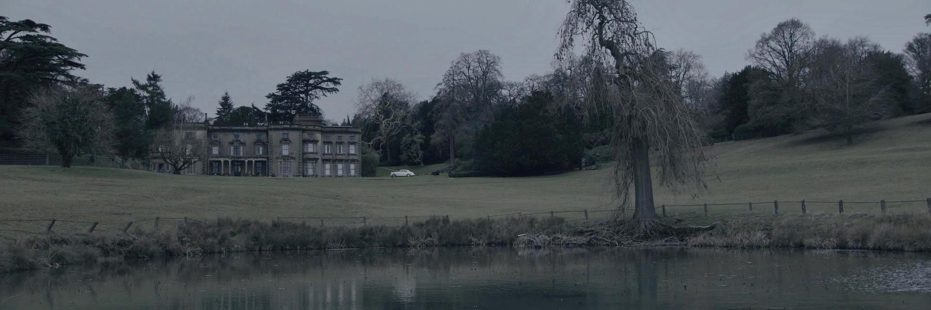 An English Haunting banner
