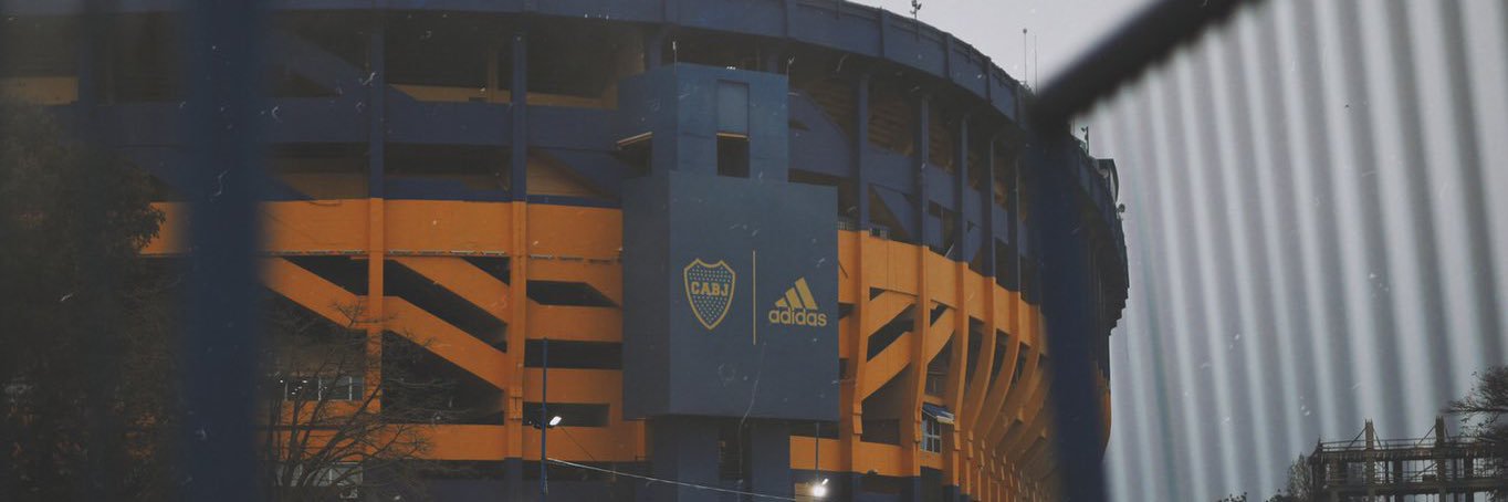 Julián Alvez's banner
