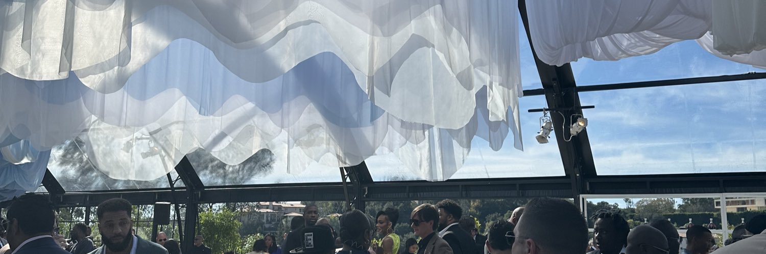 lauralauramae's profile banner image