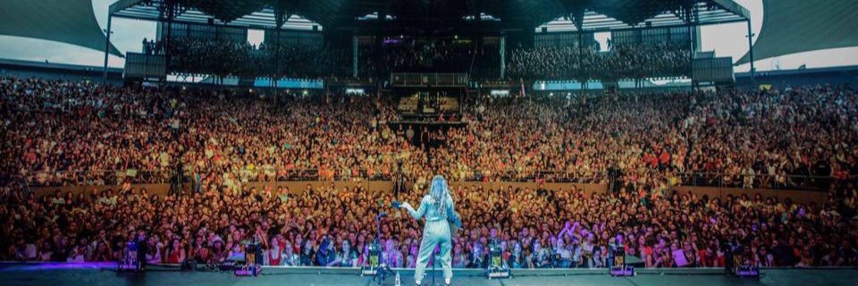 laura_chab's profile banner image