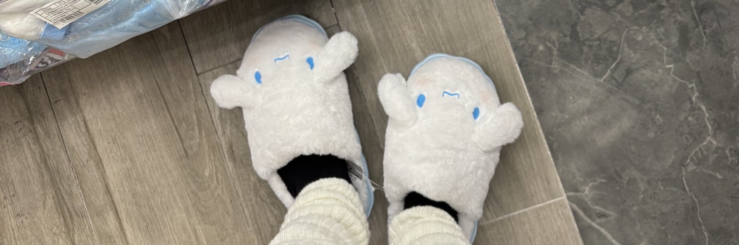 khloeilee's profile banner image