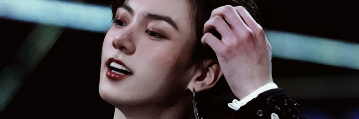 $ ft.⏳ banner