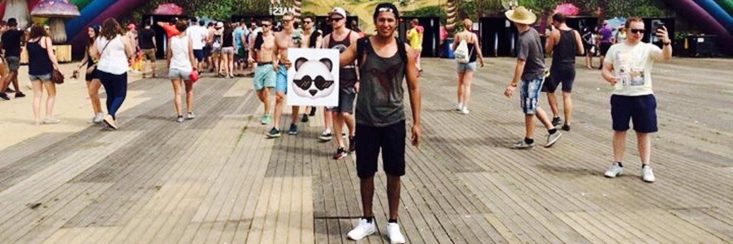 010_micky's profile banner image