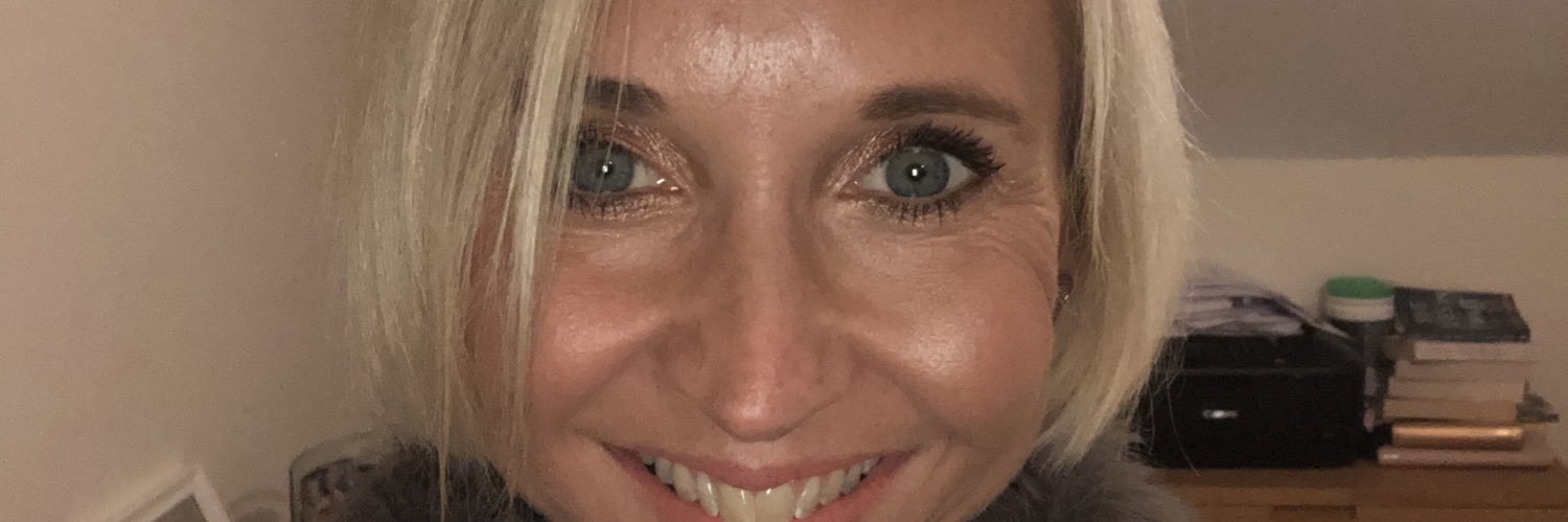 lululebas's profile banner image