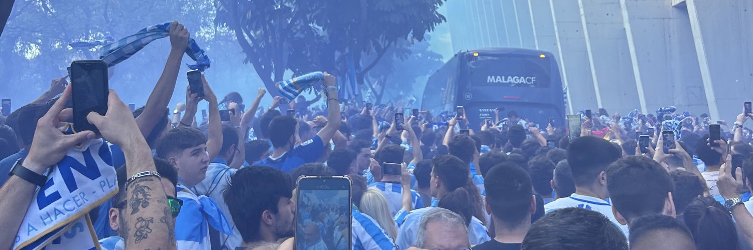 Marina González 🩵 banner