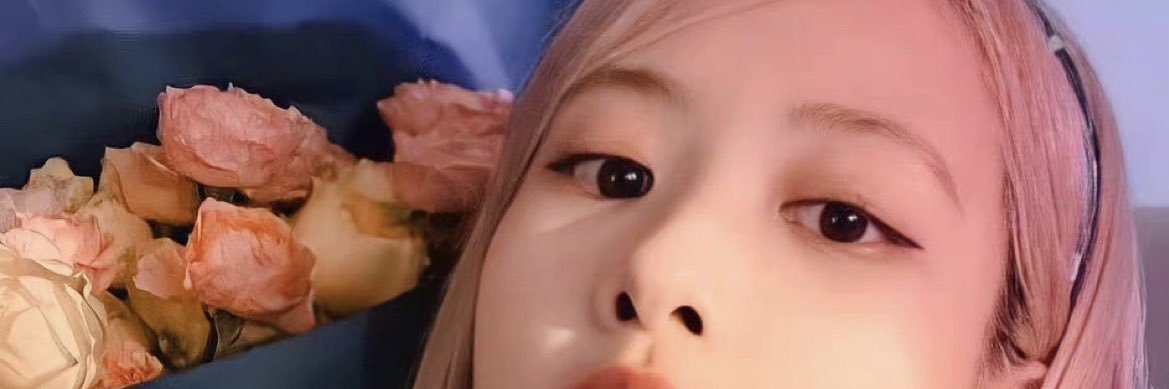 Rosieaaalan's profile banner image